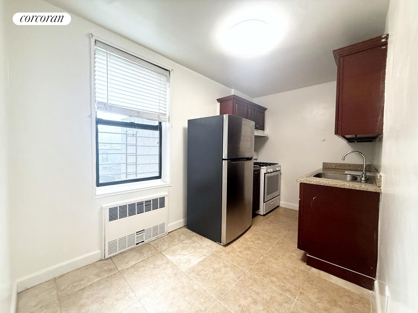 #3 photo, Brooklyn, ब्रुकलीन Fort Hamilton , NY 11209