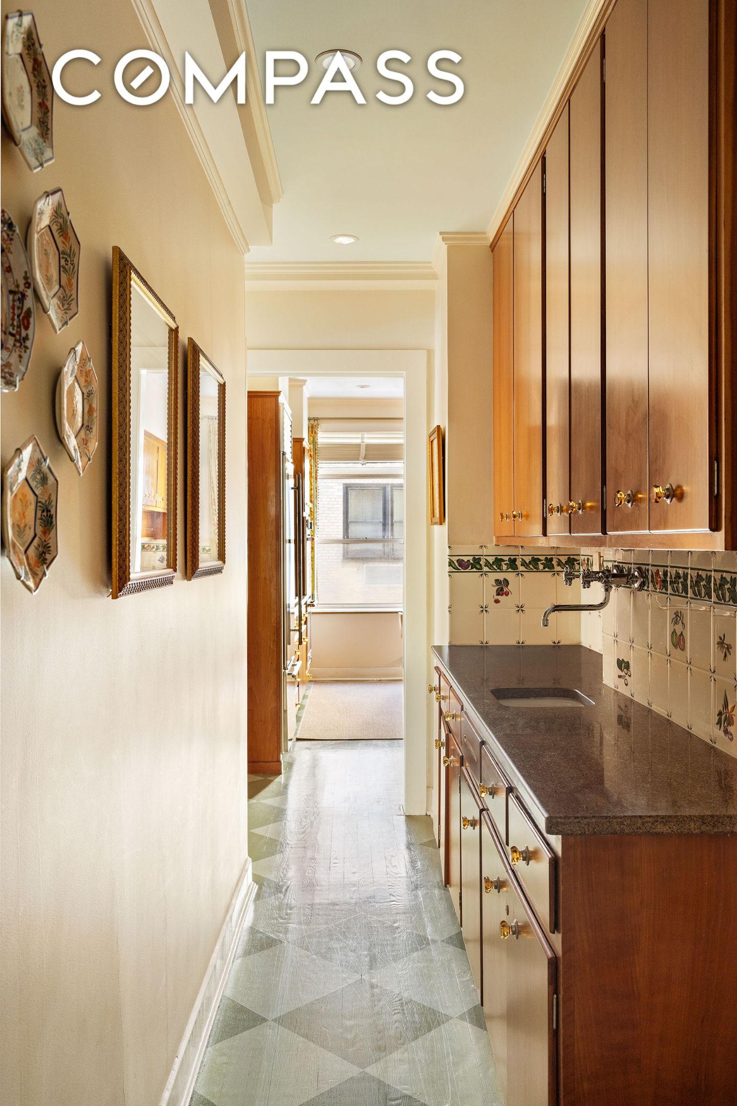 #9 photo, 70 E 77th Street, מנהטן Lenox Hill , NY 10075