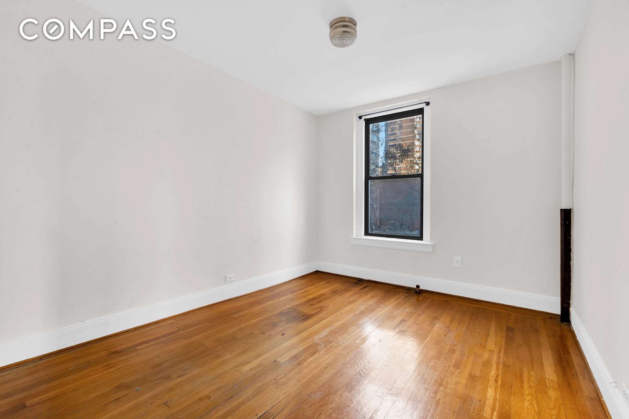#2 photo, 240 E 32nd Street, מנהטן Kips Bay , NY 10010