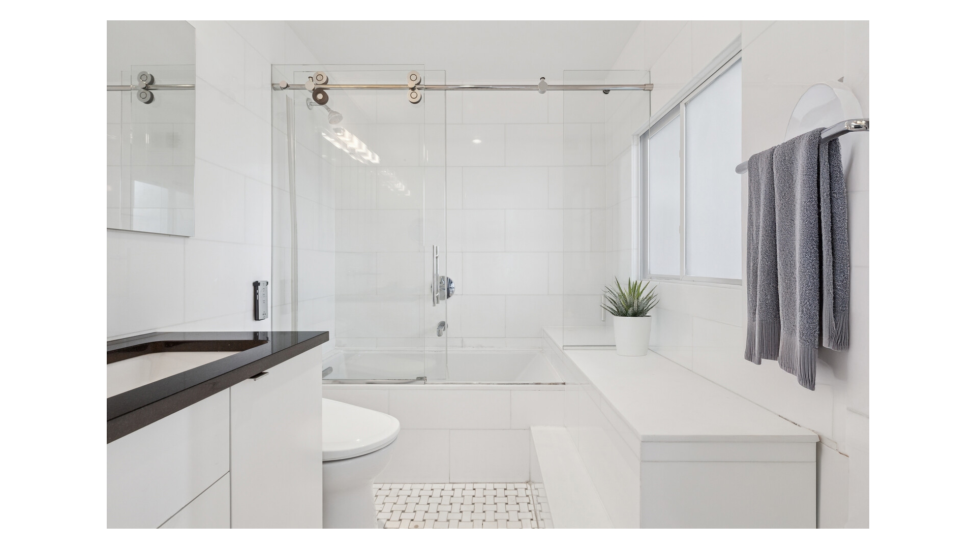 #16 photo, 1255 5TH Avenue, East Harlem , NY 10029