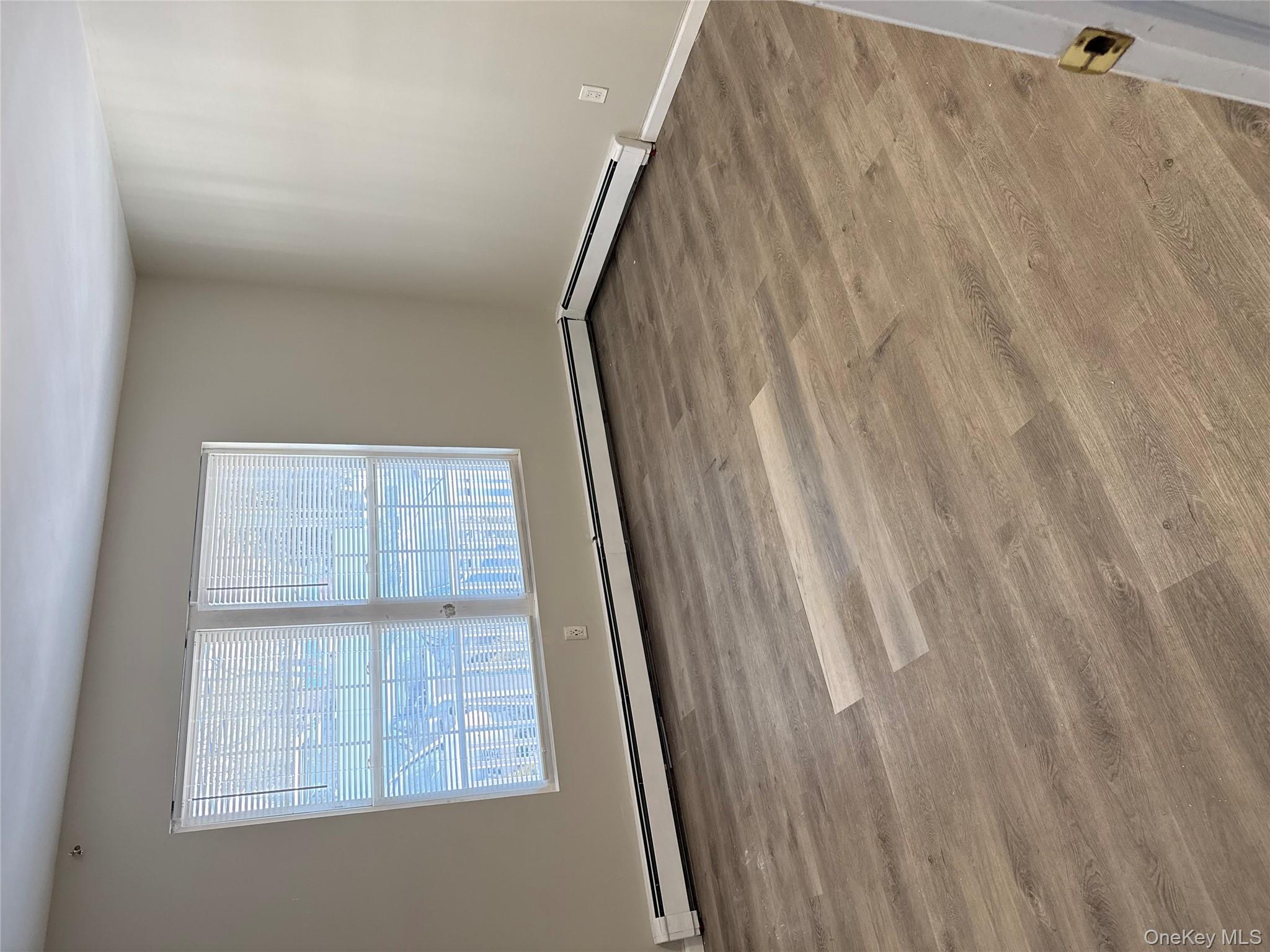 #2 photo, 25 Brightside Avenue, מחוז סאפוק Central Islip , NY 11722