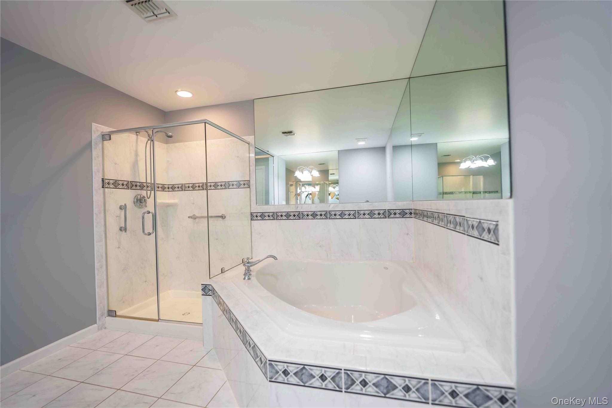 #20 photo, 9 Mohannis Way, Kings Park , NY 11754