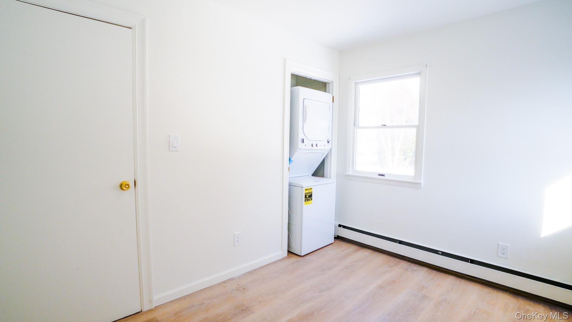 #9 photo, 5 Pearsall Place, Babylon , NY 11702