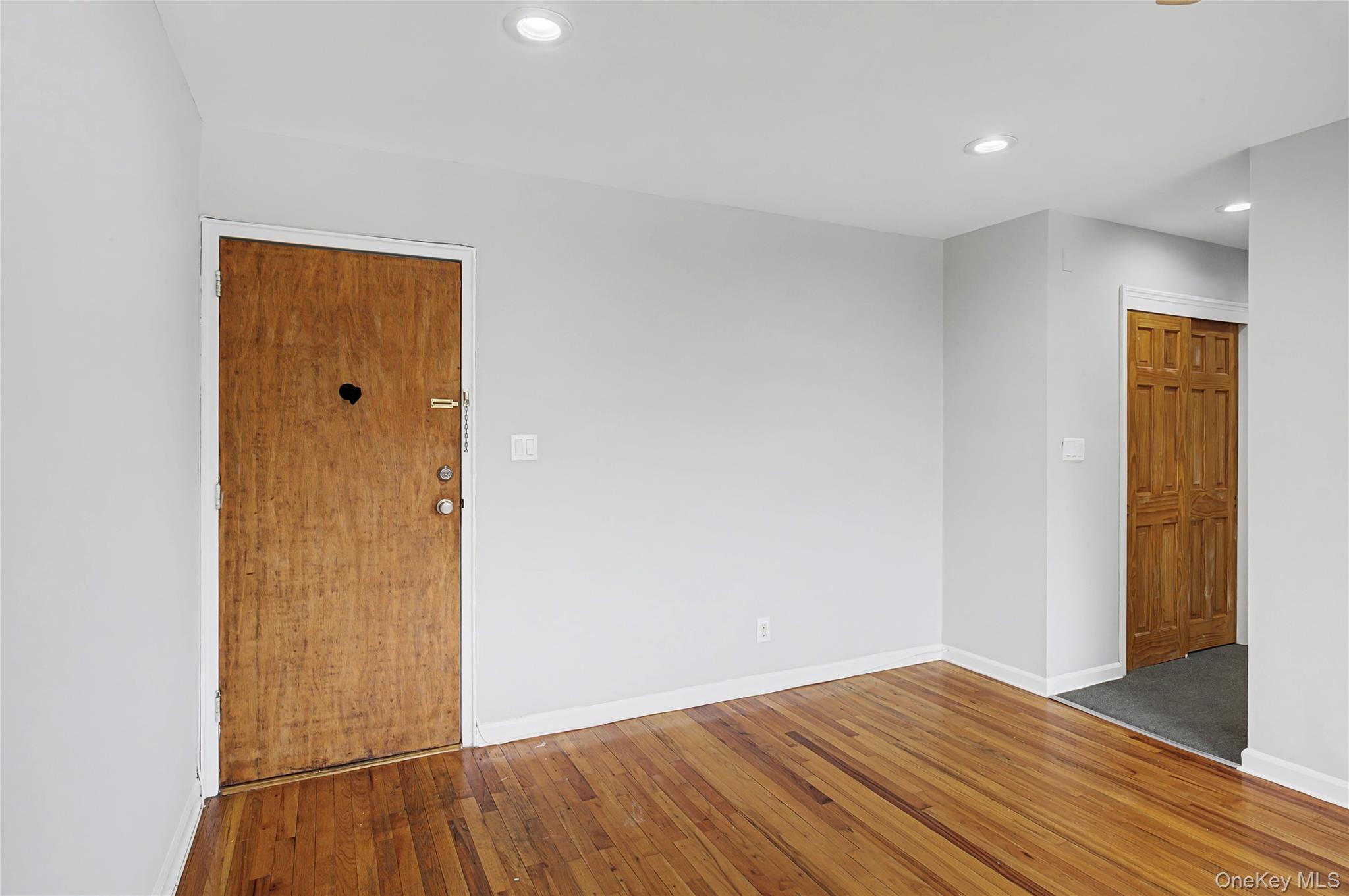 #13 photo, 355 Route 111, Smithtown , NY 11787