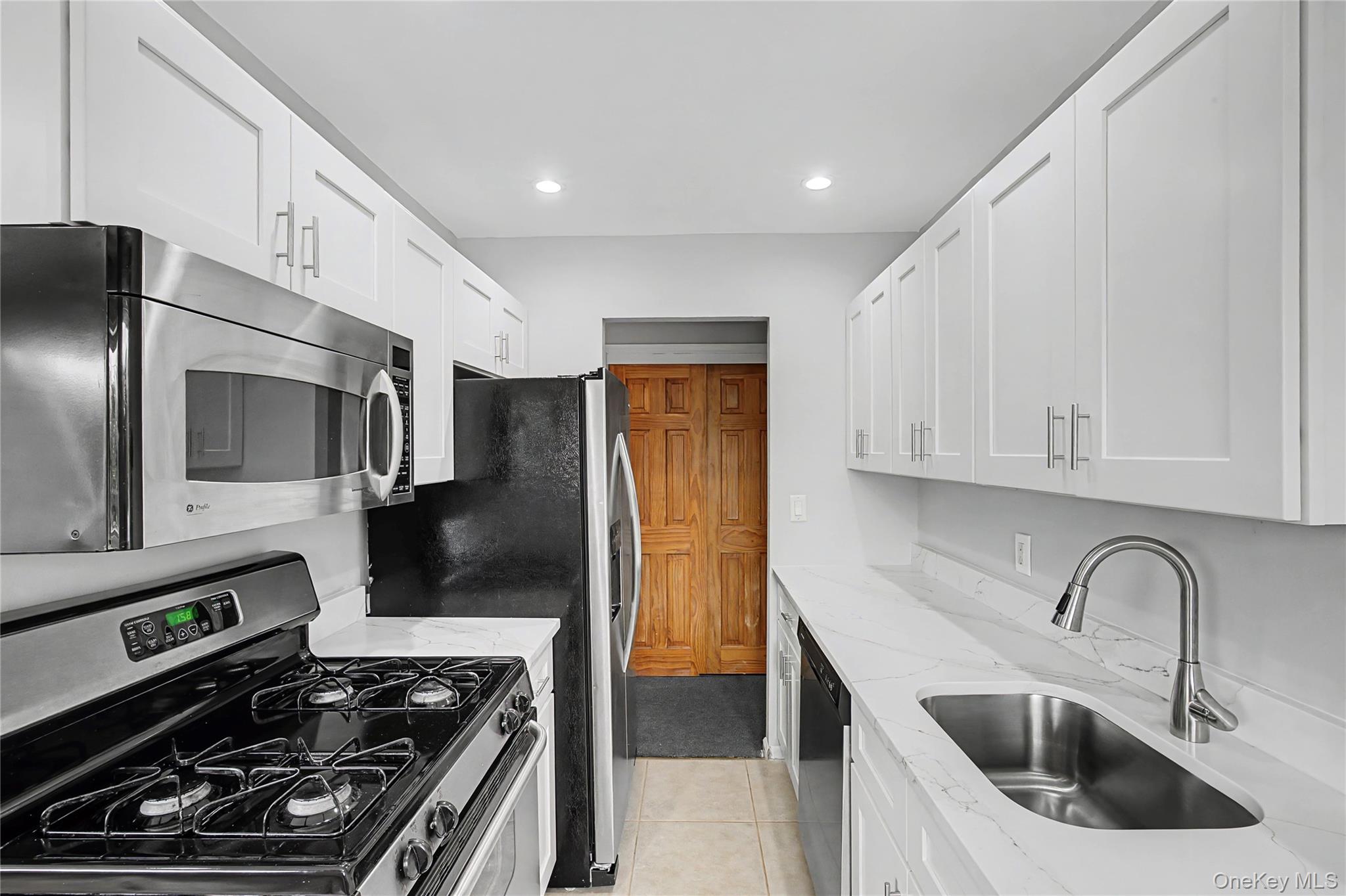 #19 photo, 355 Route 111, Smithtown , NY 11787