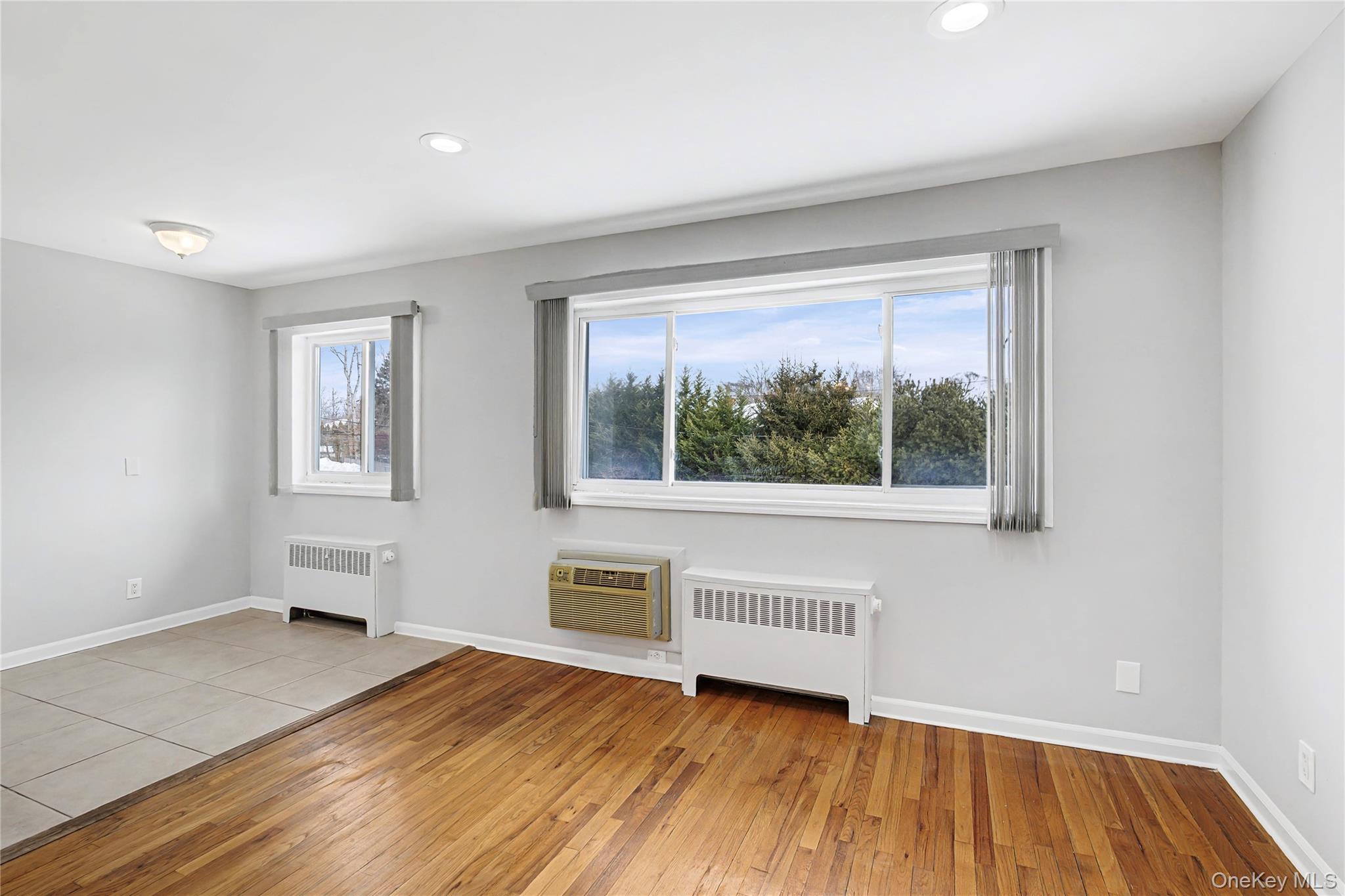 #8 photo, 355 Route 111, Smithtown , NY 11787