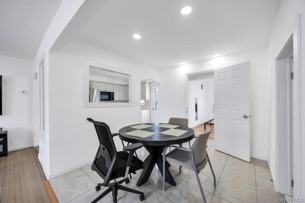 #11 photo, 361 S 16th Street, Lindenhurst , NY 11757