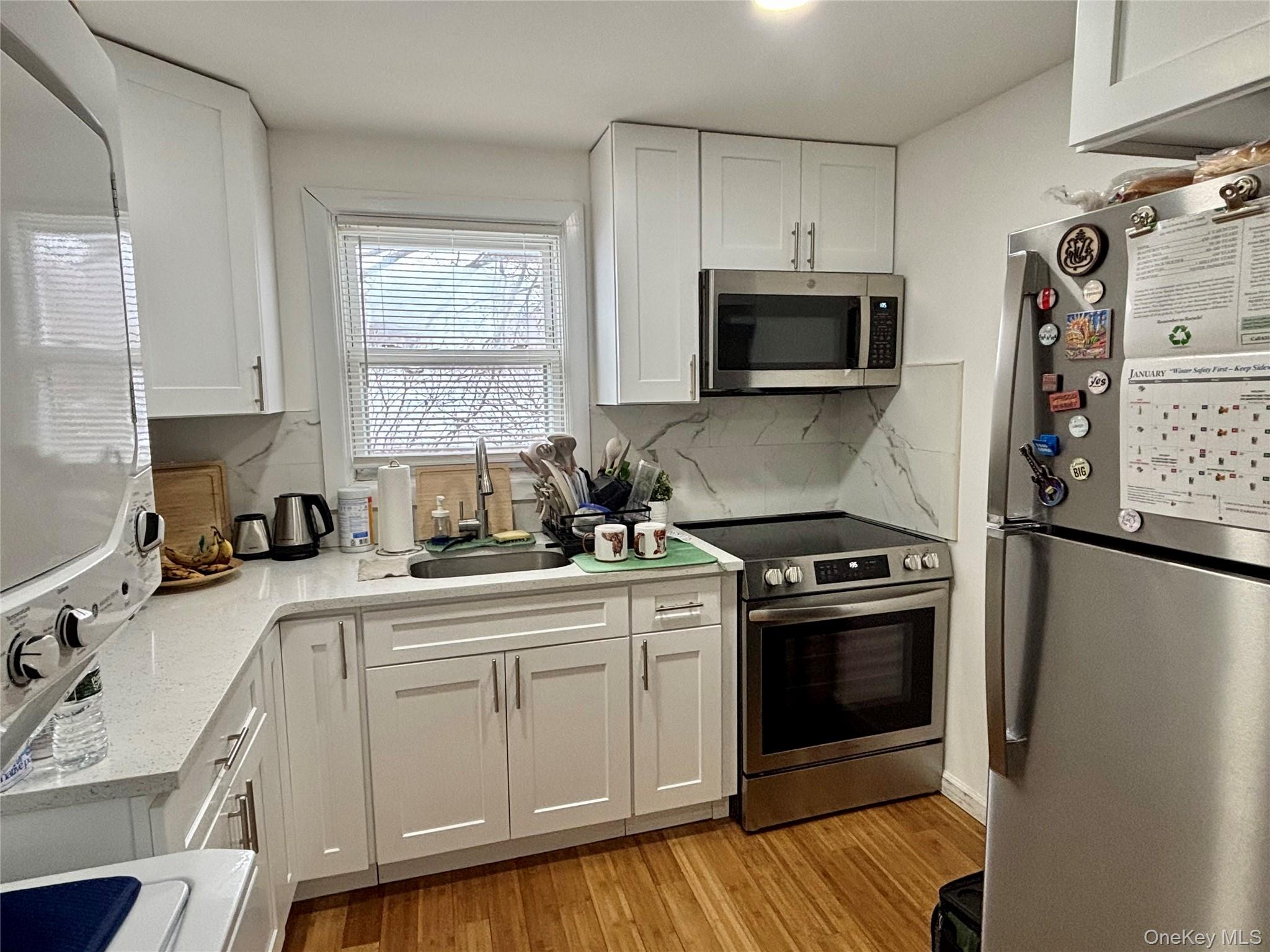 #6 photo, 361 S 16th Street, सफ़ोक काउंटी Lindenhurst , NY 11757