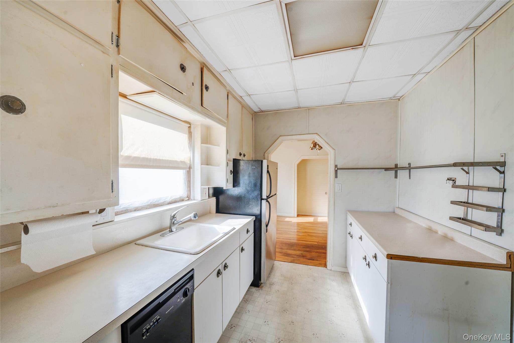 #19 photo, 21 Park Avenue, नासाउ काउंटी Malverne , NY 11565