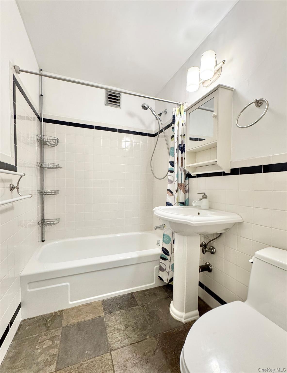 #9 photo, 86-15 Broadway, Куинс ‖ Elmhurst , NY 11373