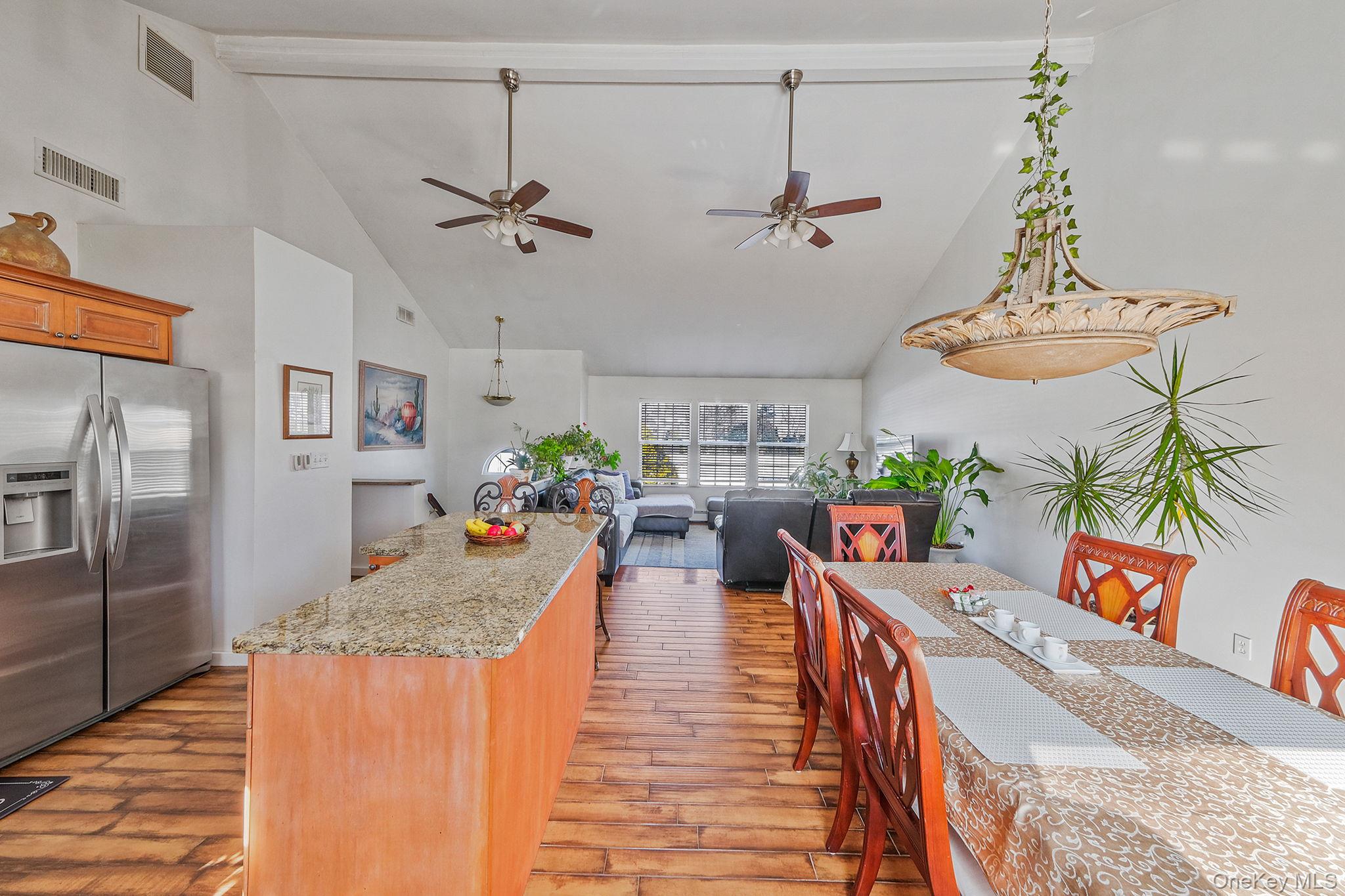 #10 photo, 4 W Prospect Street, Selden , NY 11784