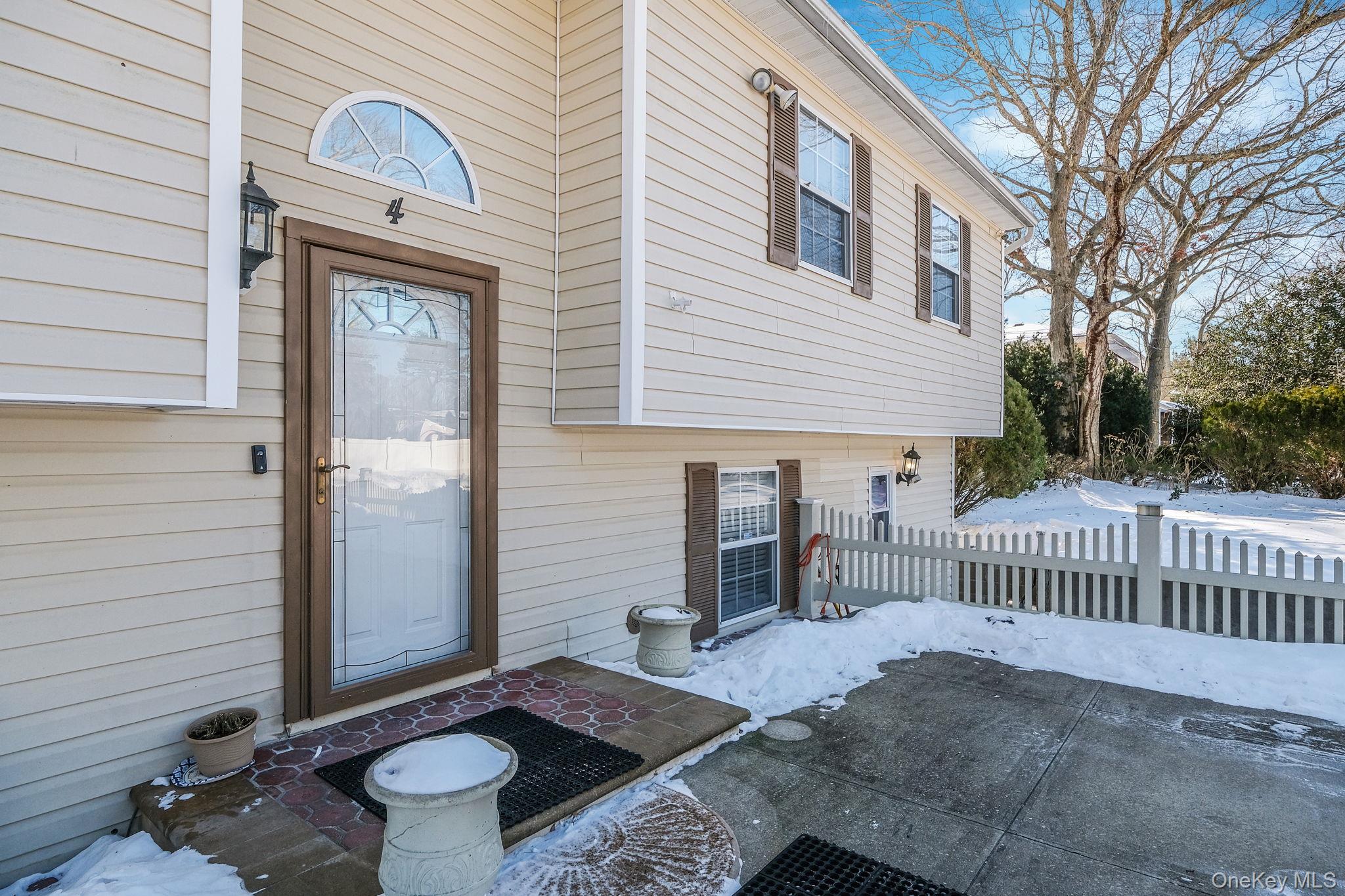 #5 photo, 4 W Prospect Street, Selden , NY 11784