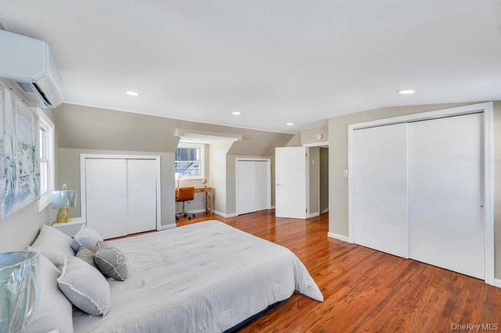 #17 photo, 2127 Erma Drive, East Meadow , NY 11554