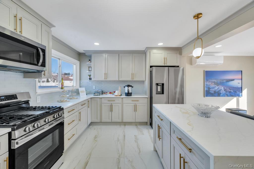 #9 photo, 2127 Erma Drive, East Meadow , NY 11554