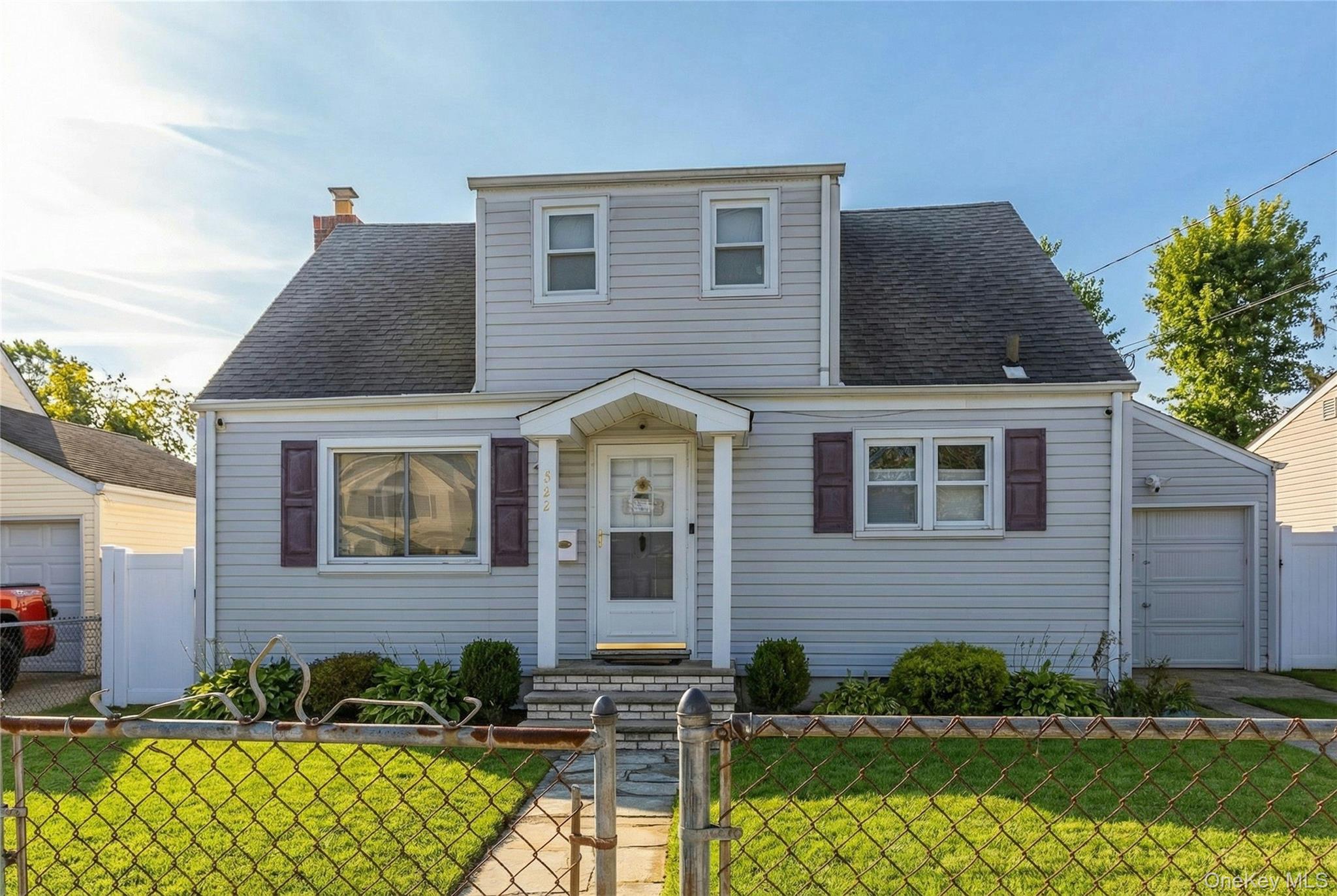 #1 photo, 622 wellelein Road, Uniondale , NY 11533