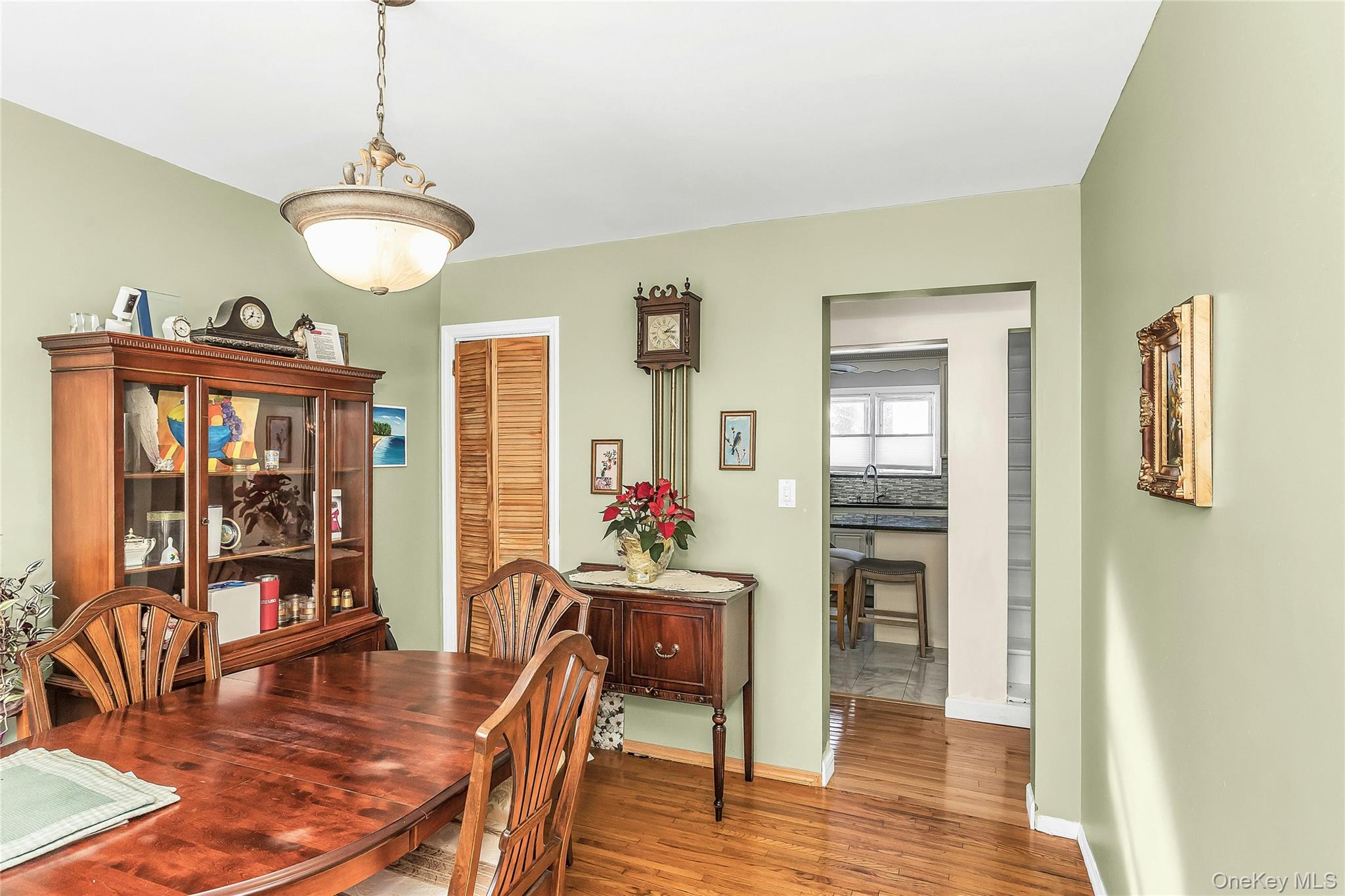 #4 photo, 622 wellelein Road, Uniondale , NY 11533