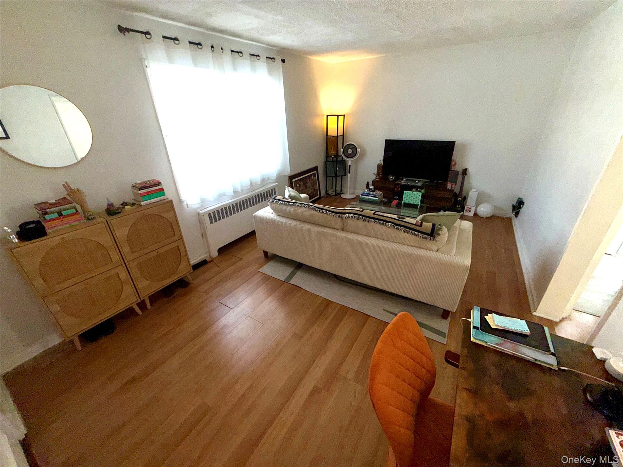 #4 photo, 131 39 234th Street, 皇后区 Rosedale , NY 11422