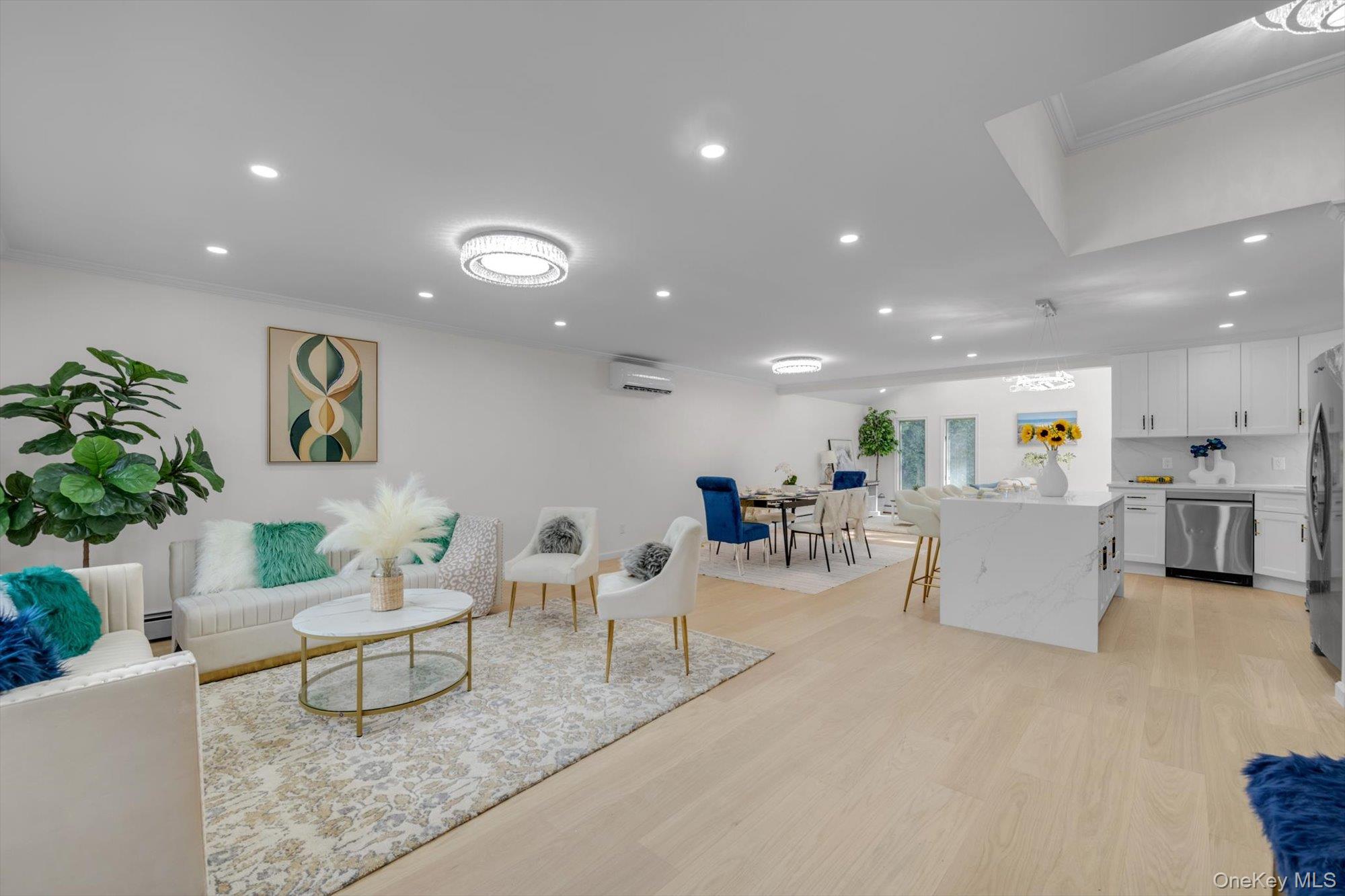 #4 photo, 58 Briar Lane, Jericho , NY 11753