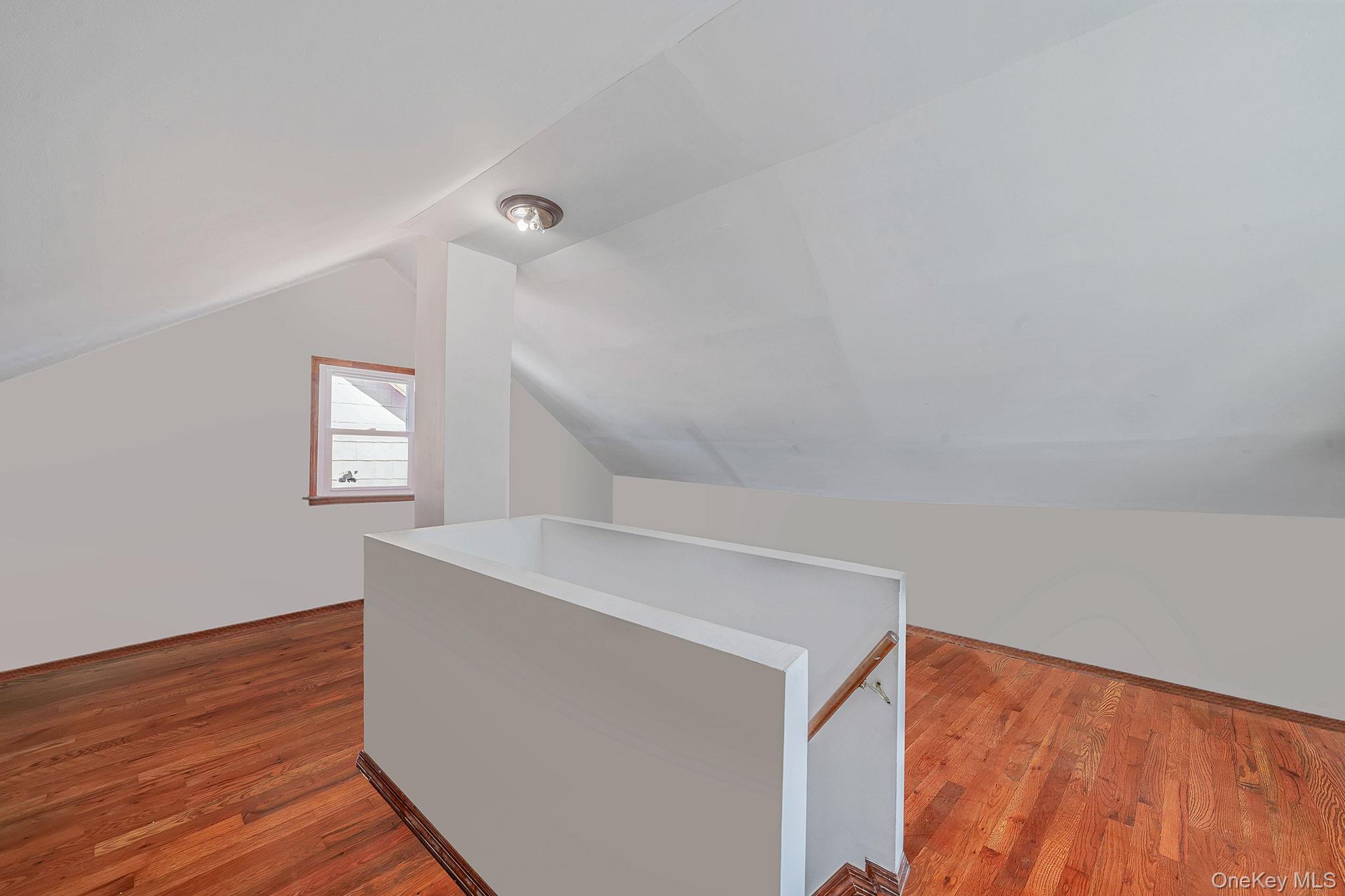 #17 photo, 188-25 Mangin Avenue, Saint Albans , NY 11412