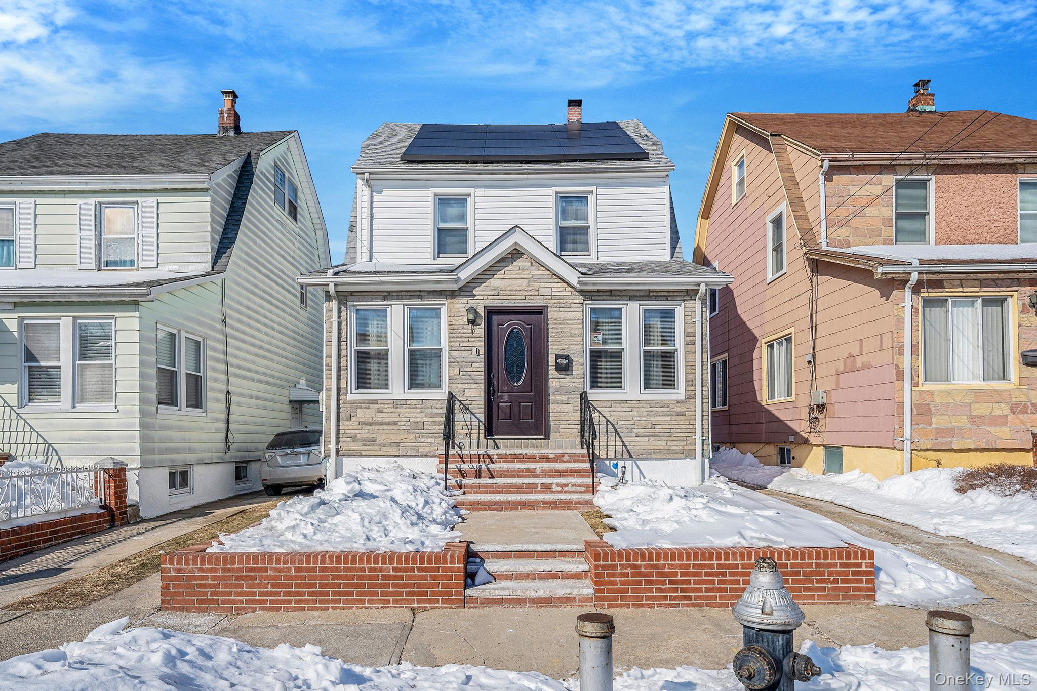 #2 photo, 188-25 Mangin Avenue, Saint Albans , NY 11412