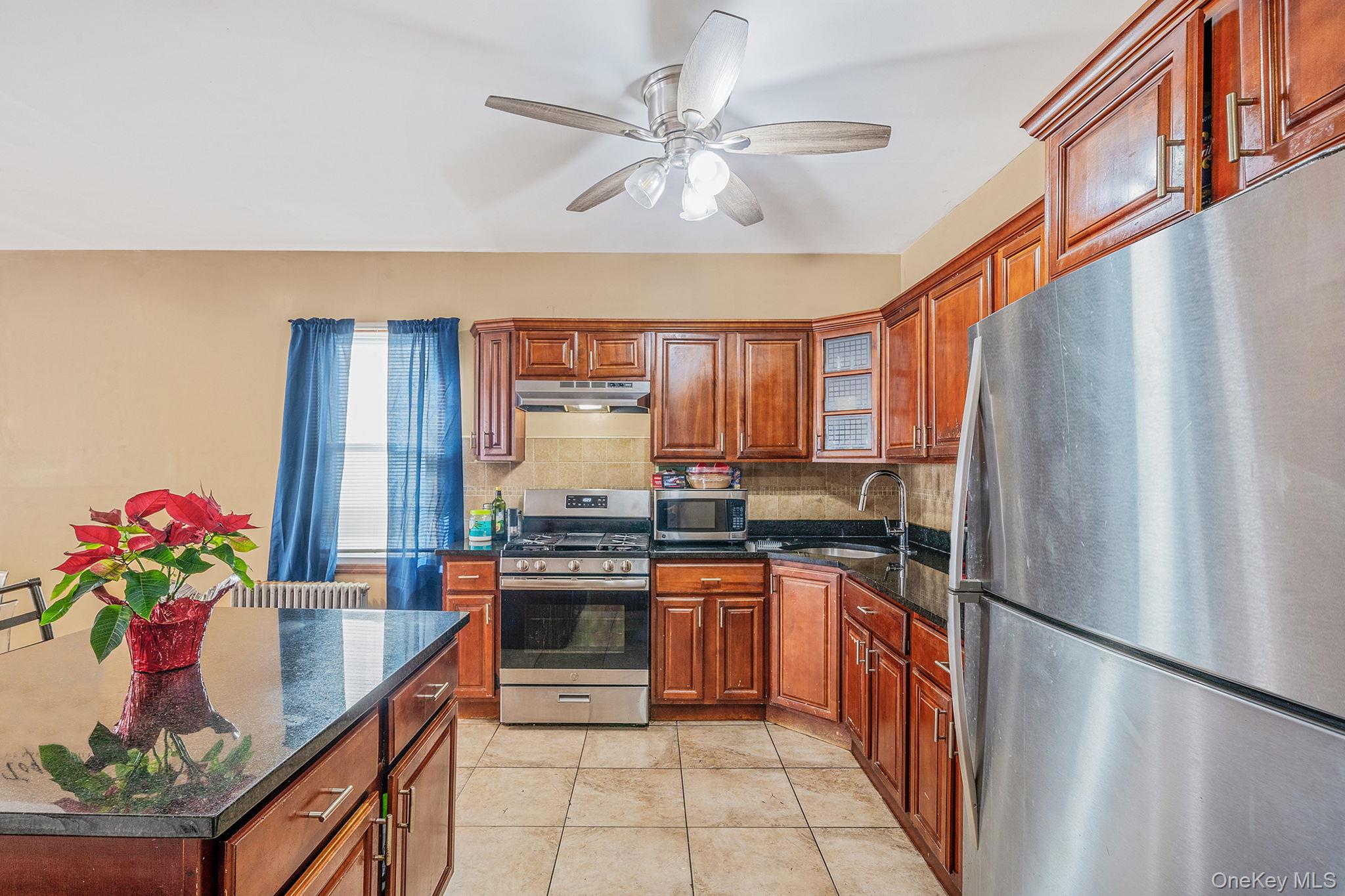 #6 photo, 188-25 Mangin Avenue, Saint Albans , NY 11412