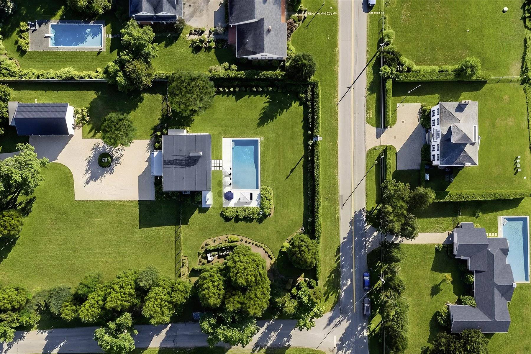 #3 photo, 55 Peconic Ave, Shelter Island , NY 11964