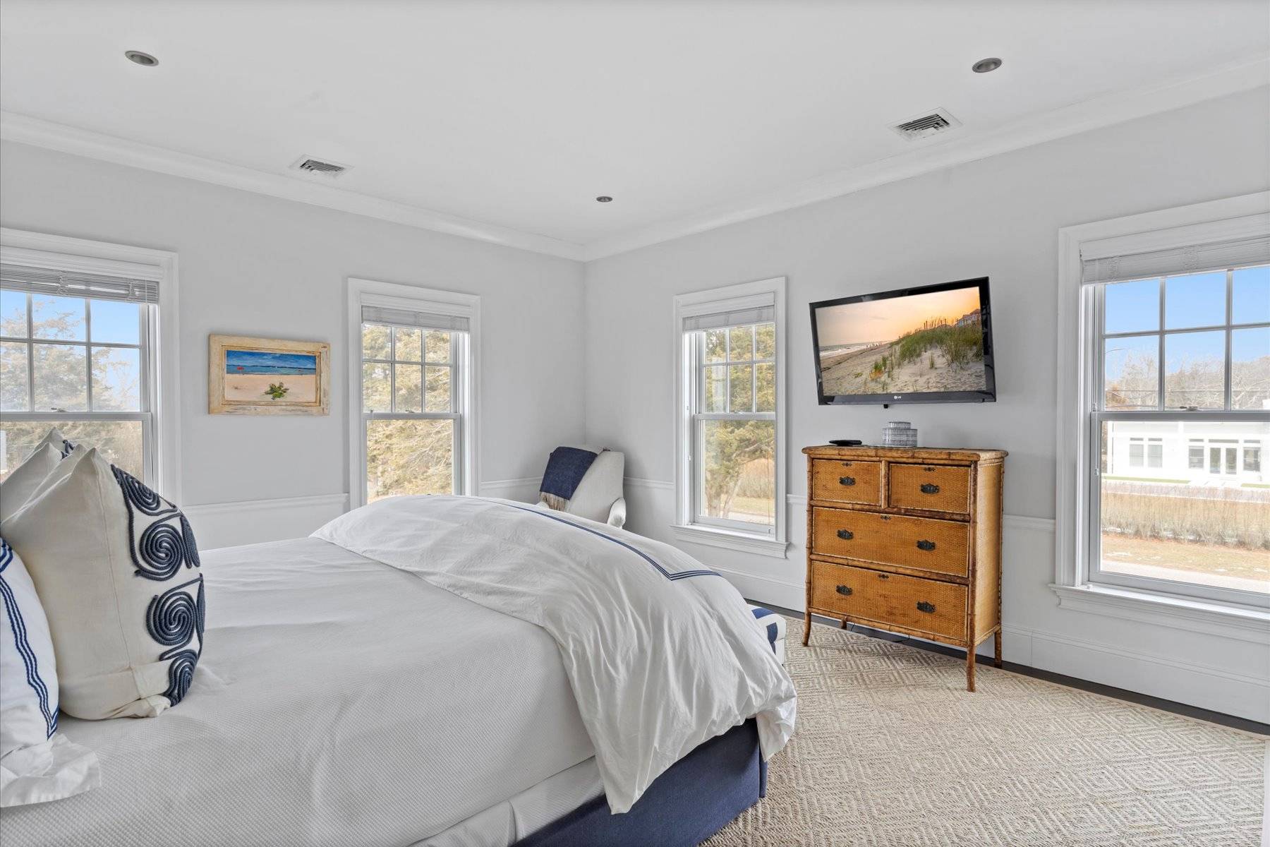 #22 photo, 70 Peconic Ave, Shelter Island , NY 11964