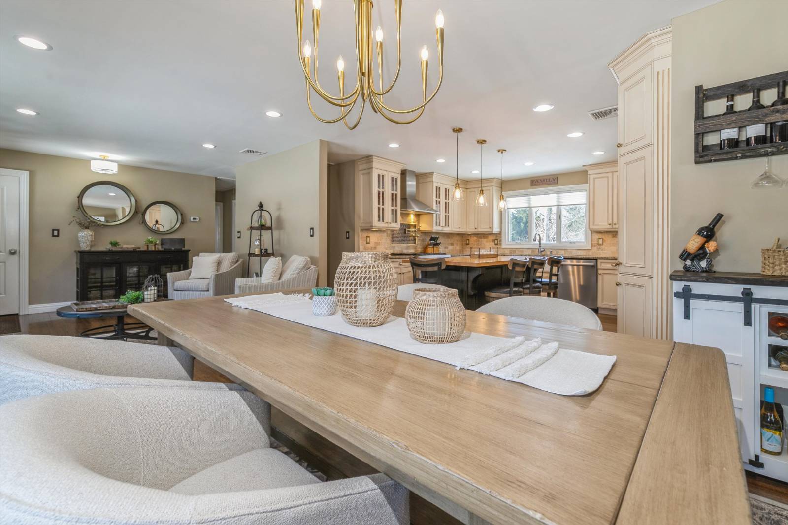 #10 photo, 86 Lolly Lane E, Саффолк ‖ Centereach , NY 11720