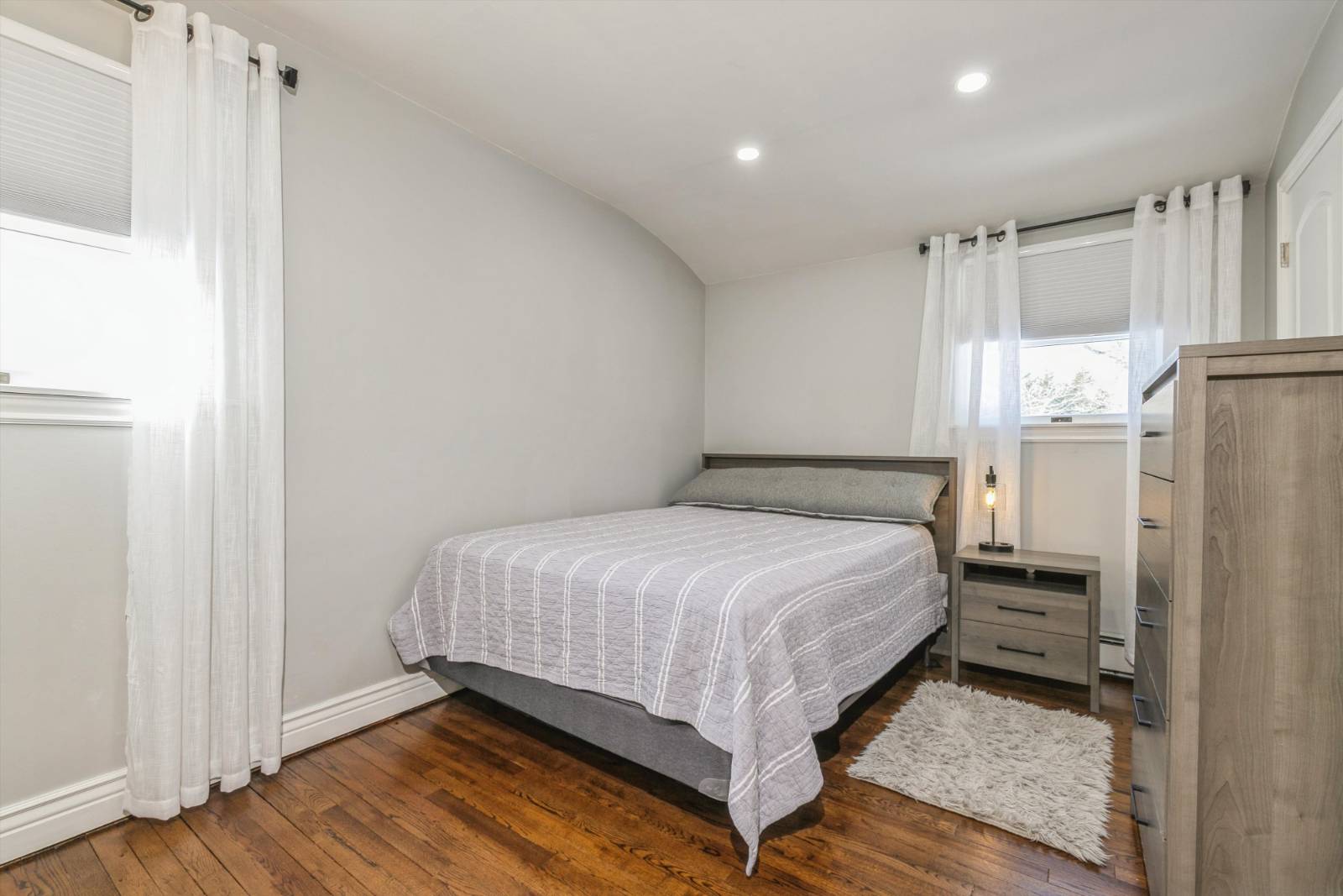 #23 photo, 86 Lolly Lane E, Саффолк ‖ Centereach , NY 11720