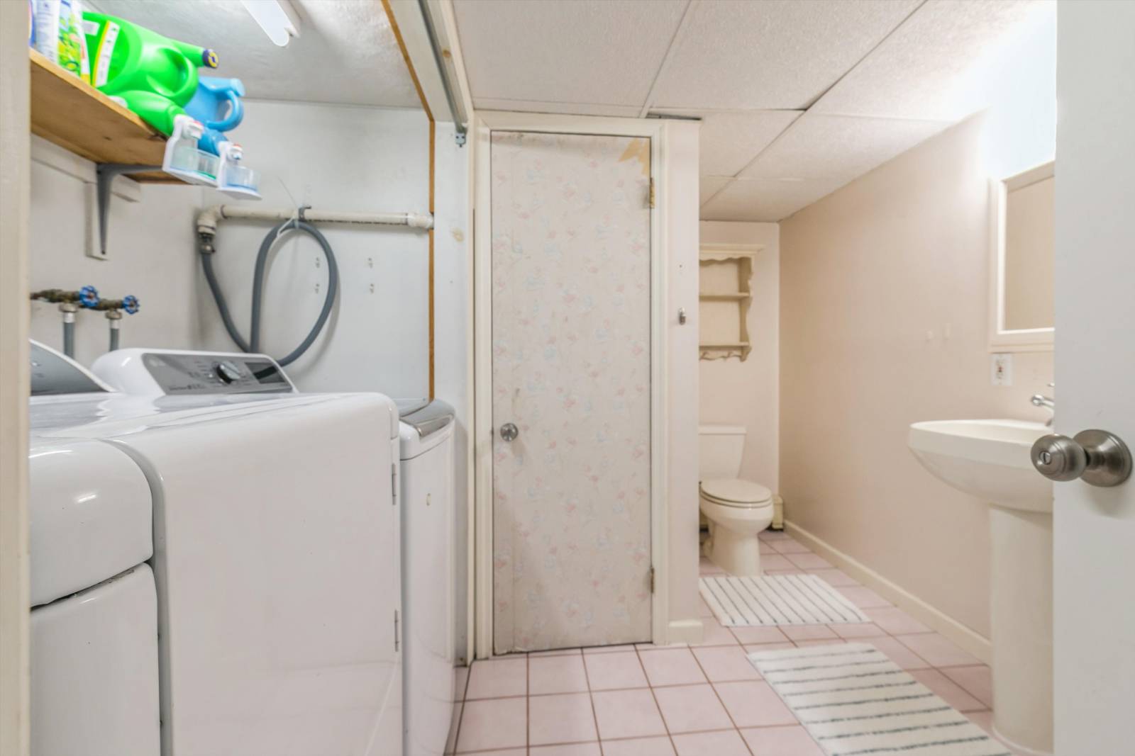 #28 photo, 86 Lolly Lane E, Саффолк ‖ Centereach , NY 11720