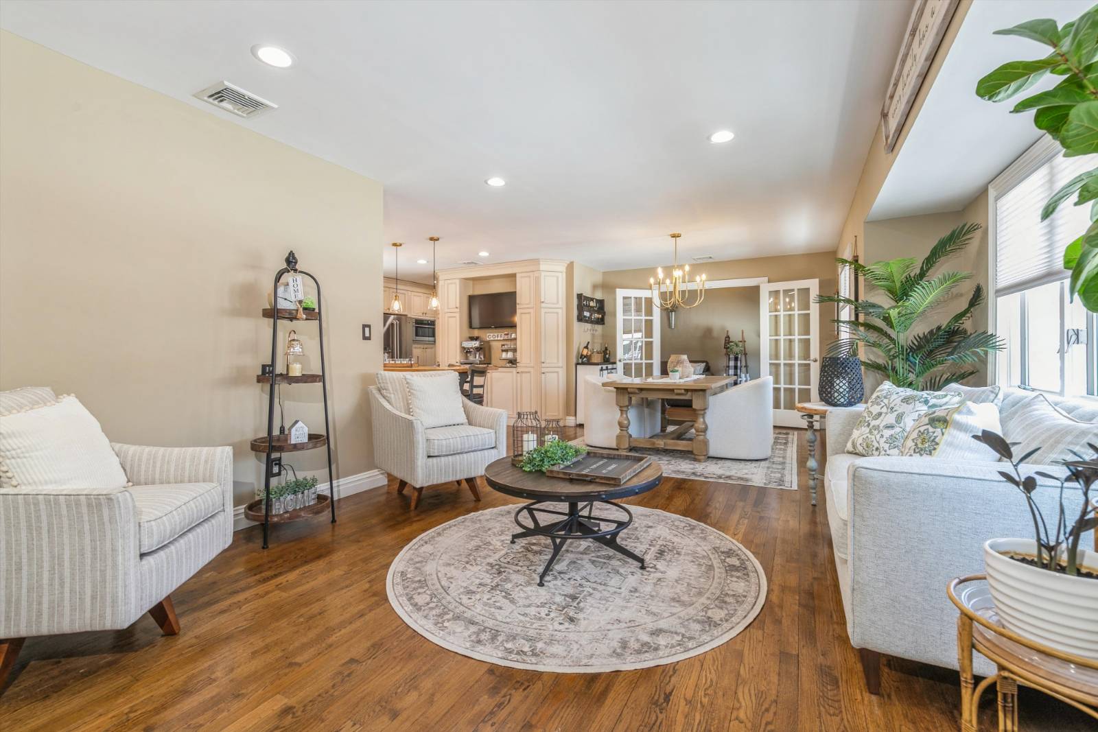 #4 photo, 86 Lolly Lane E, Саффолк ‖ Centereach , NY 11720