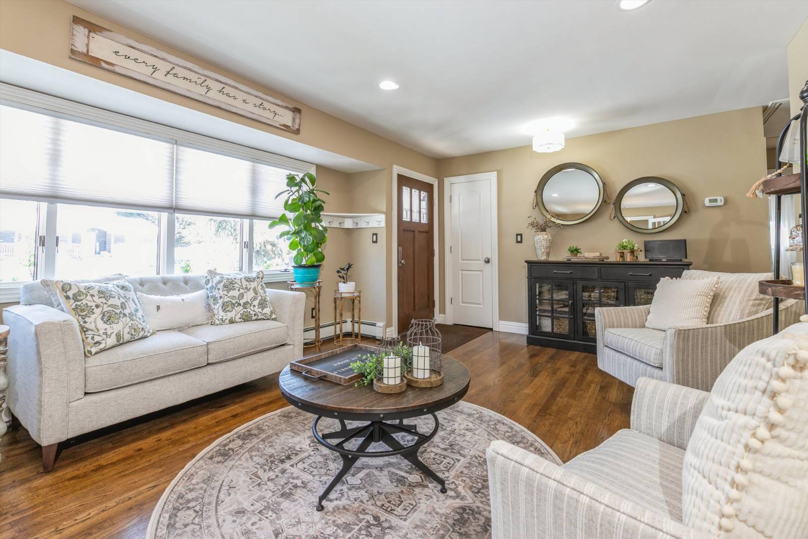 #5 photo, 86 Lolly Lane E, Саффолк ‖ Centereach , NY 11720