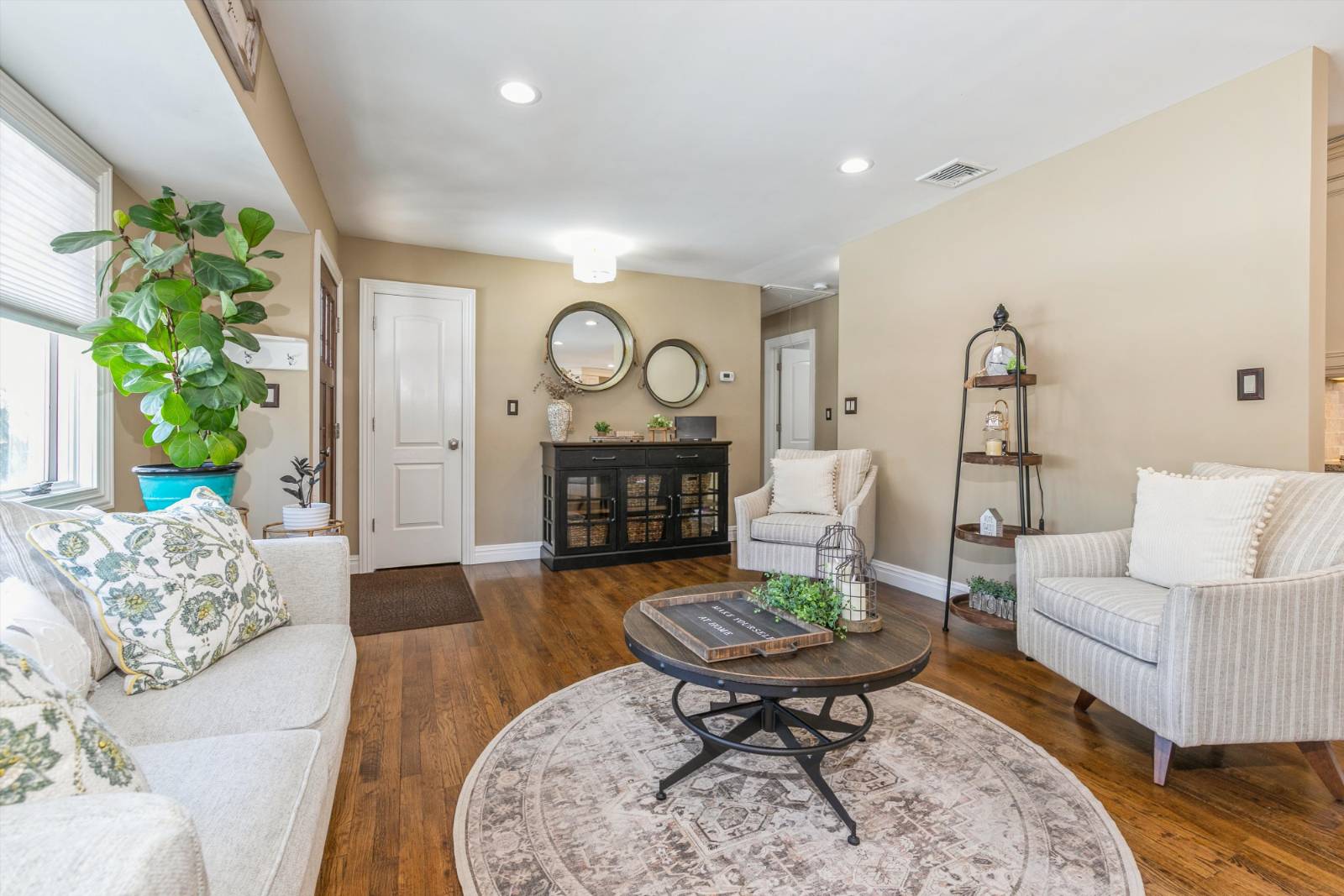 #6 photo, 86 Lolly Lane E, Саффолк ‖ Centereach , NY 11720