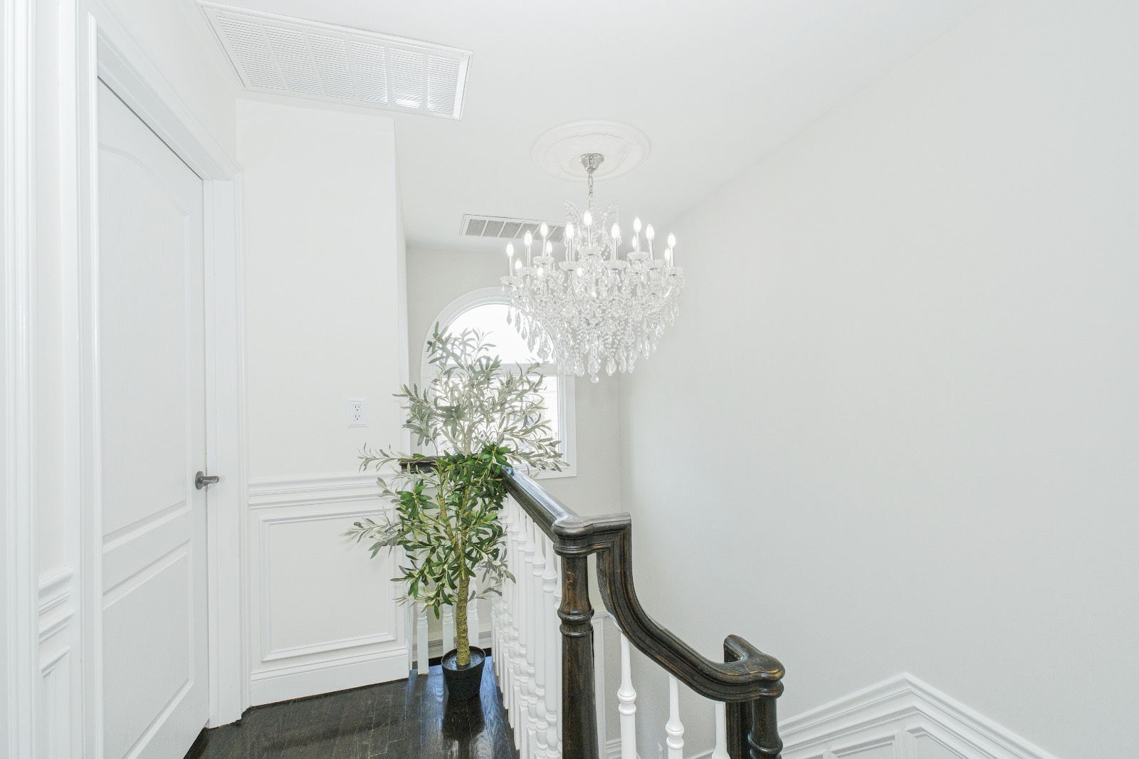 #13 photo, 243 Carteret St, Staten Island , NY 10307