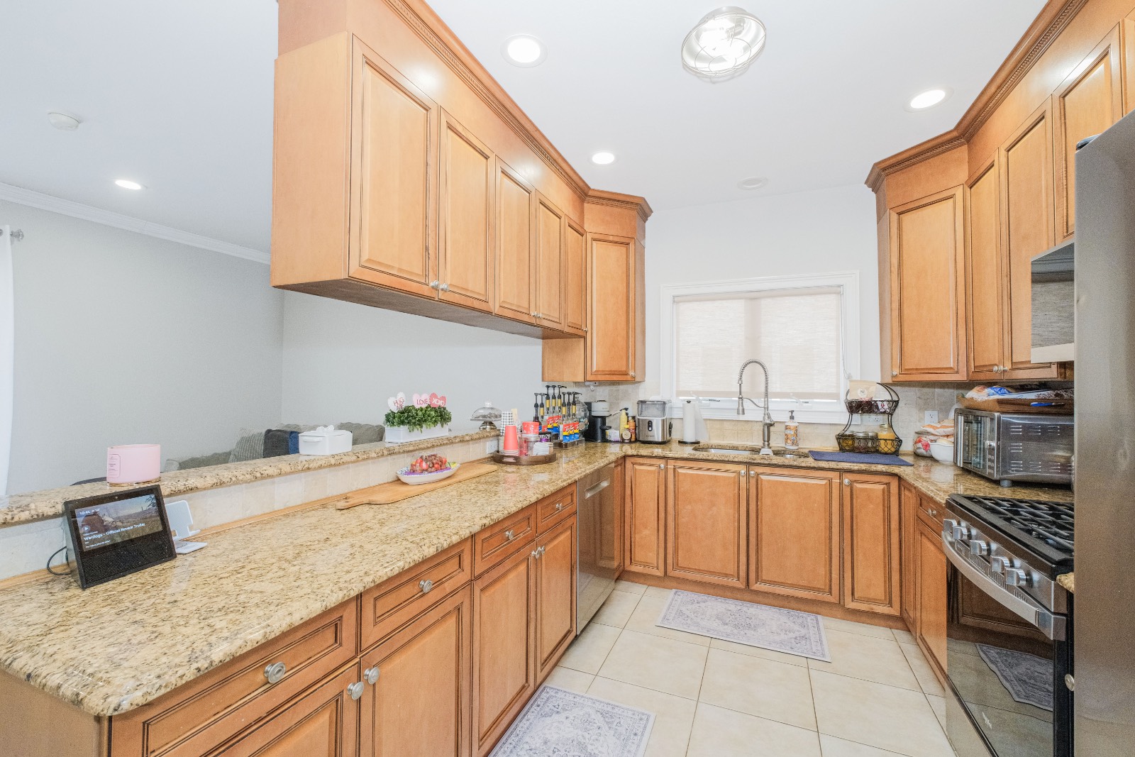 #9 photo, 243 Carteret St, Staten Island , NY 10307