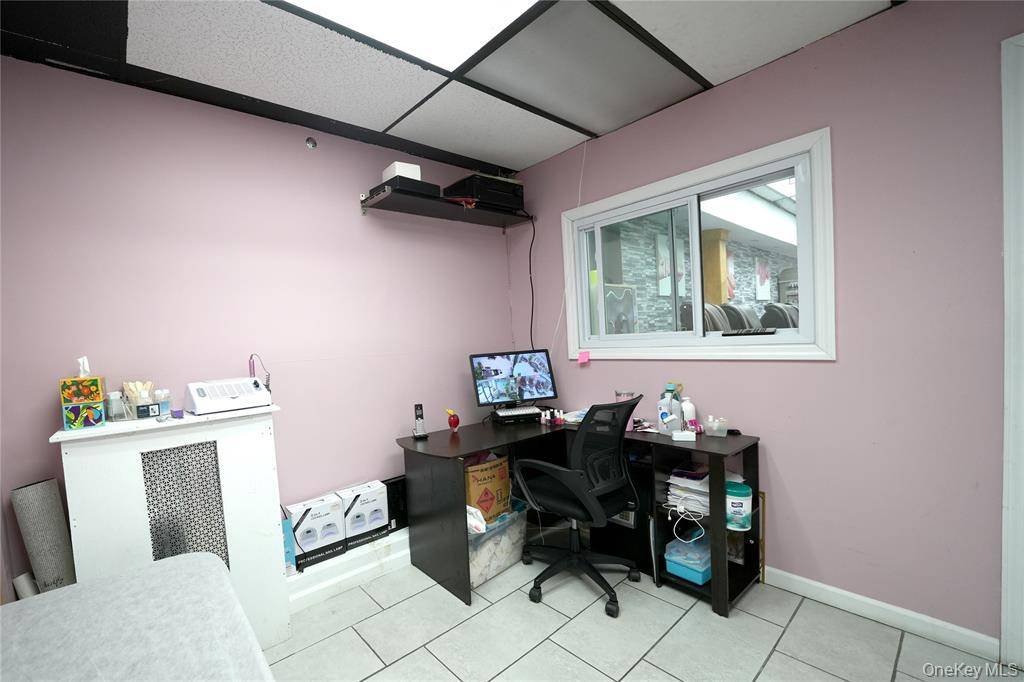 #13 photo, 116 17 Queens Boulevard, Forest Hills , NY 11375