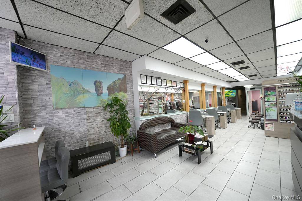 #2 photo, 116 17 Queens Boulevard, Forest Hills , NY 11375