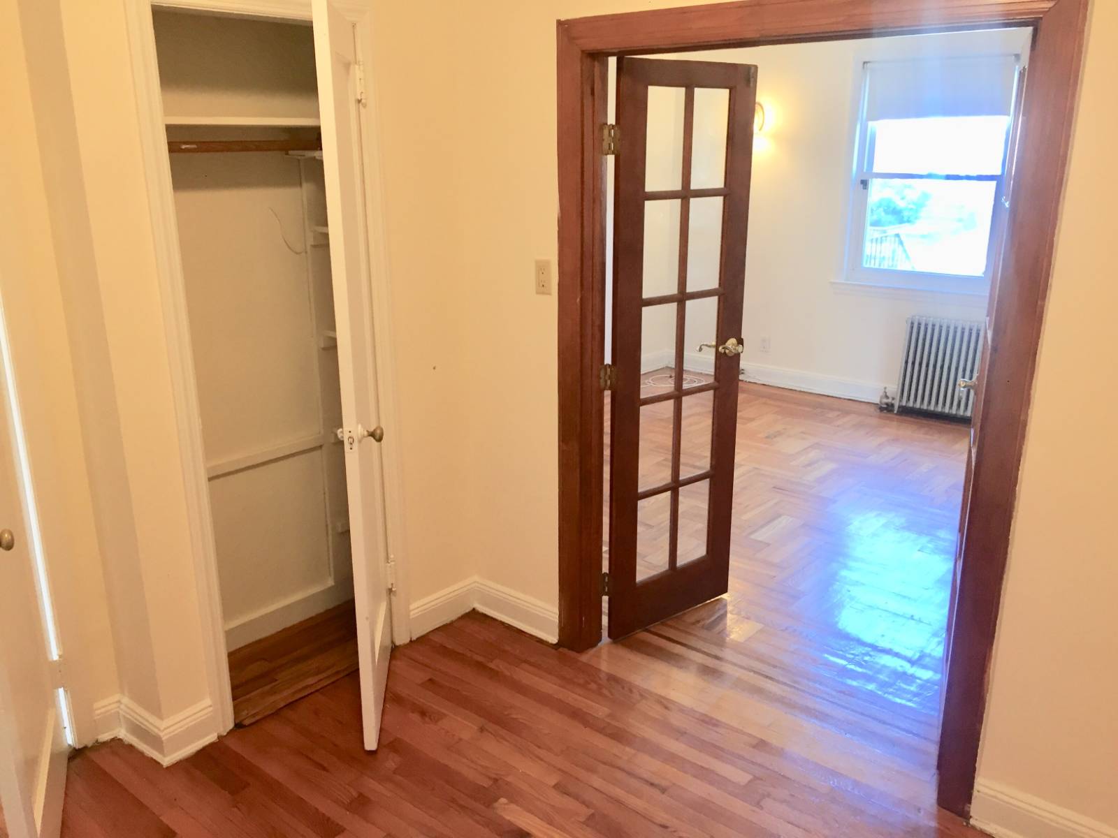 #11 photo, 10th Avenue & 72nd Street, Dyker Heights , NY 11228