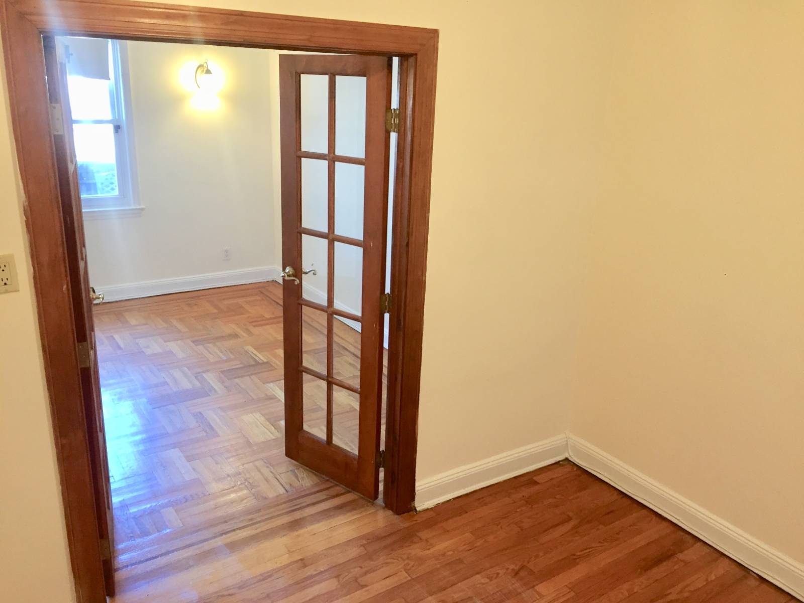 #12 photo, 10th Avenue & 72nd Street, Dyker Heights , NY 11228