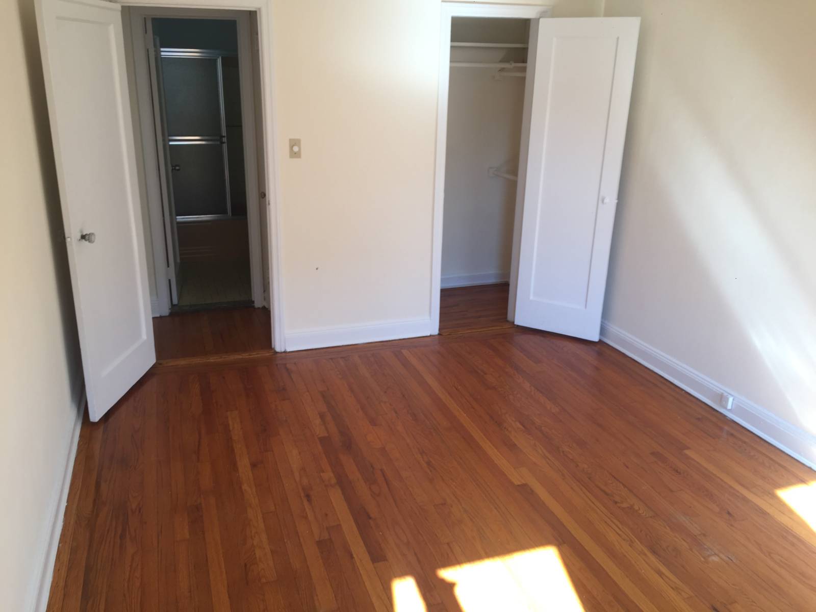 #16 photo, 10th Avenue & 72nd Street, Dyker Heights , NY 11228