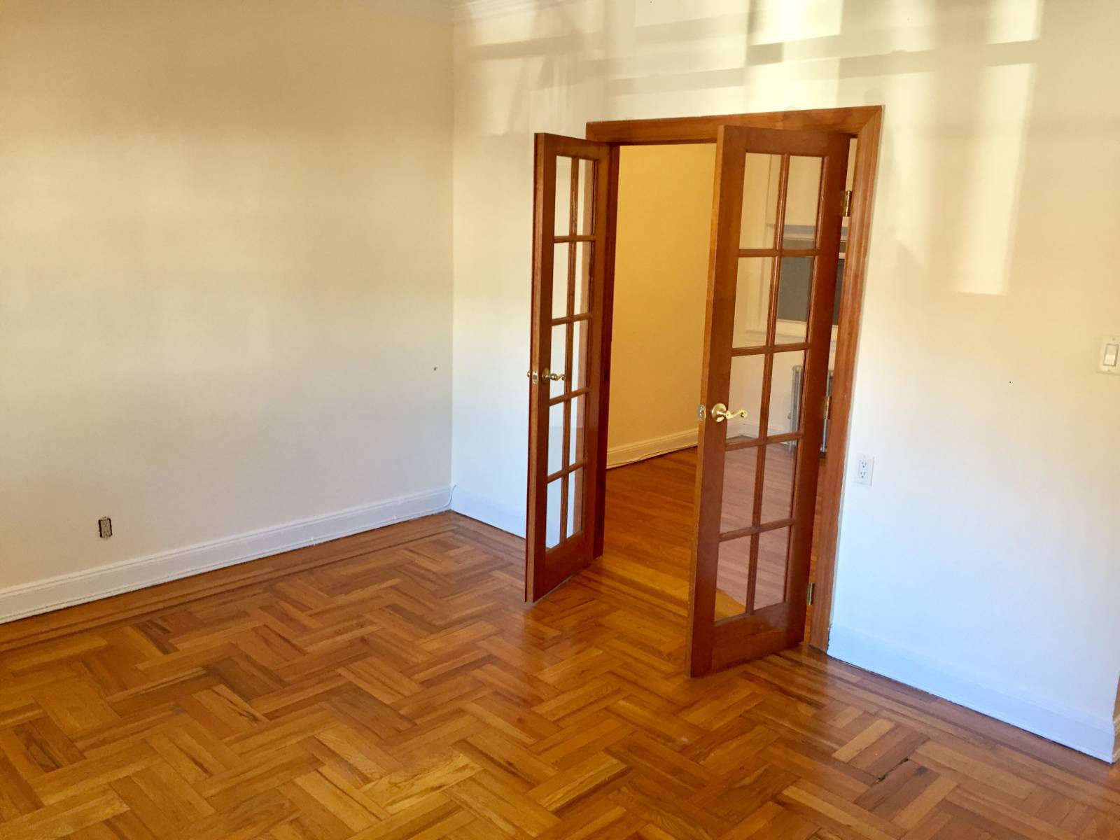 #9 photo, 10th Avenue & 72nd Street, Dyker Heights , NY 11228