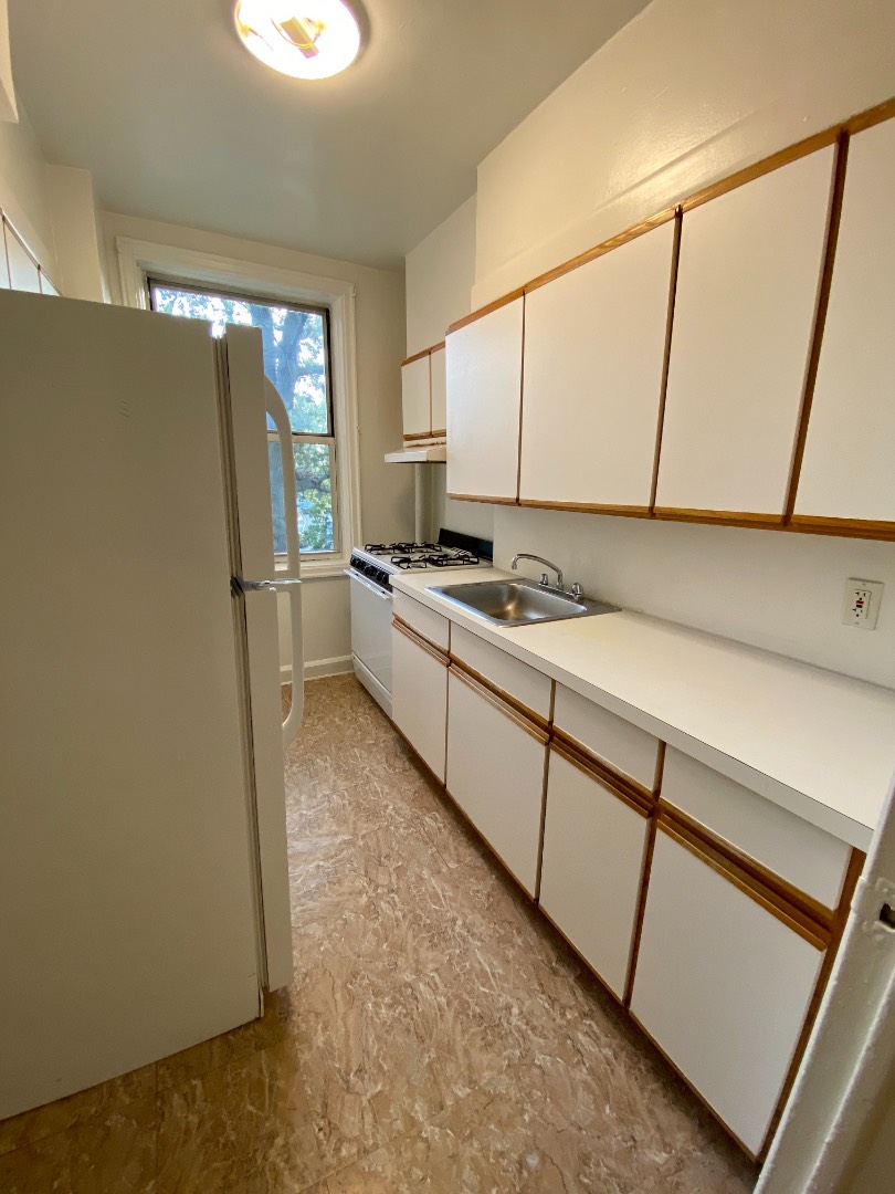 #6 photo, 1 Larchmont Acres, #725C, Larchmont , NY 10538