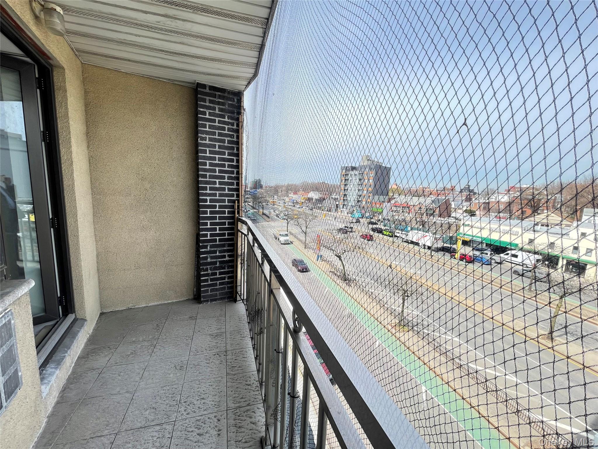 #19 photo, 70-26 Queens Boulevard, 뉴욕퀸즈 Woodside , NY 11377