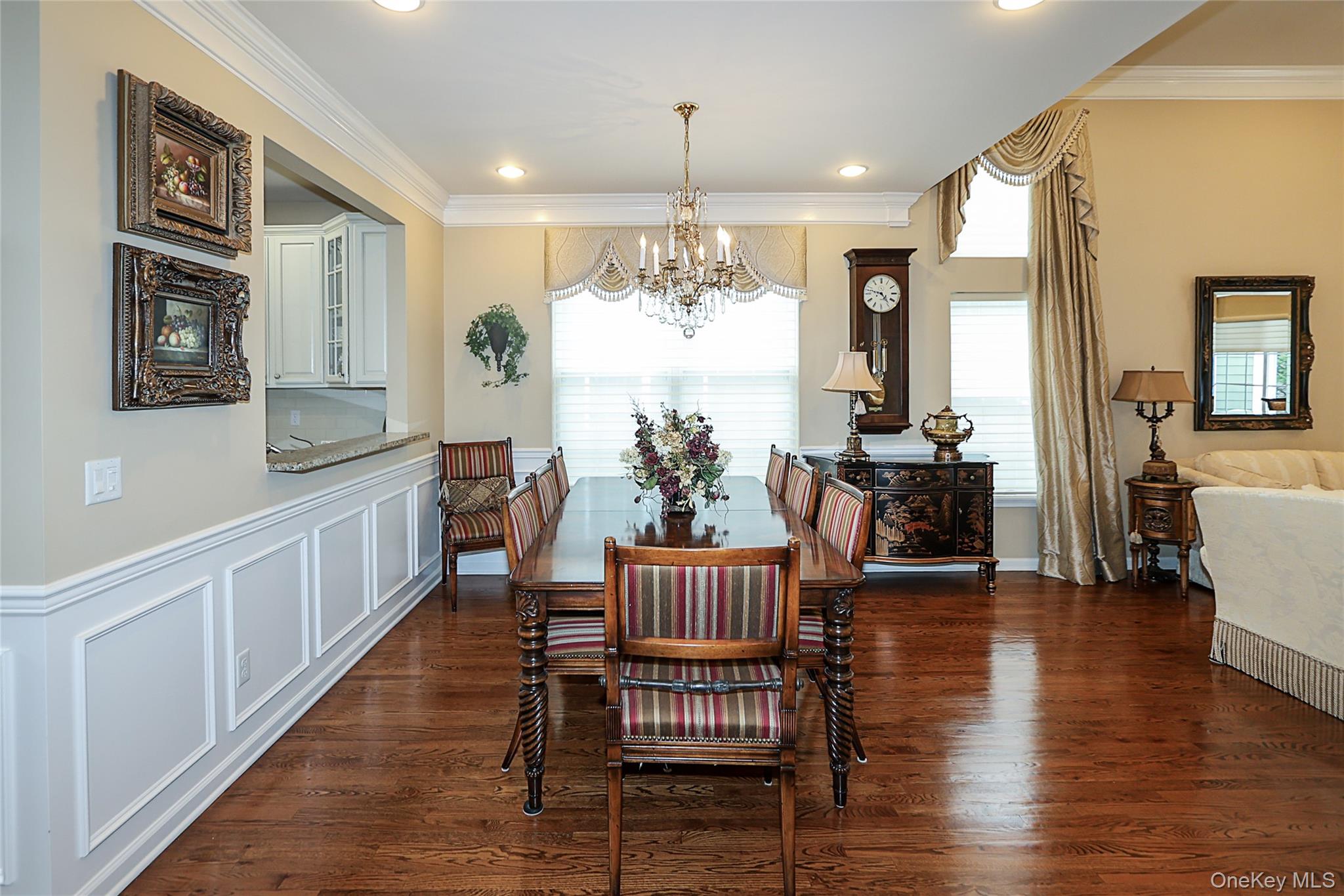 #12 photo, 106 Victoria Place, Melville , NY 11747