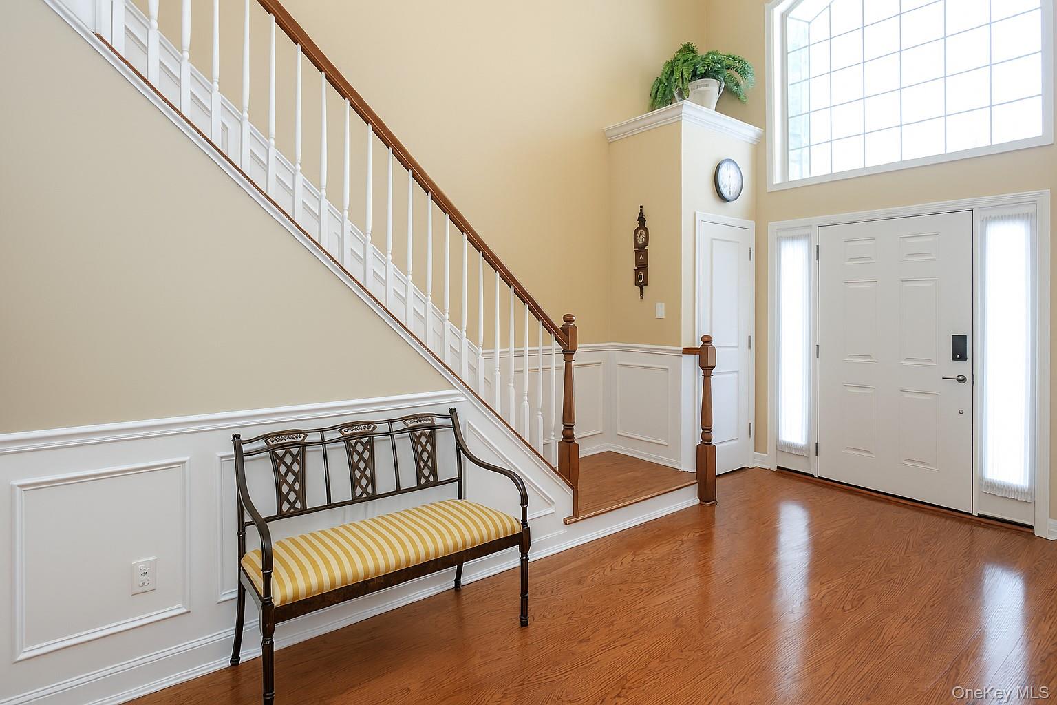 #2 photo, 106 Victoria Place, Melville , NY 11747