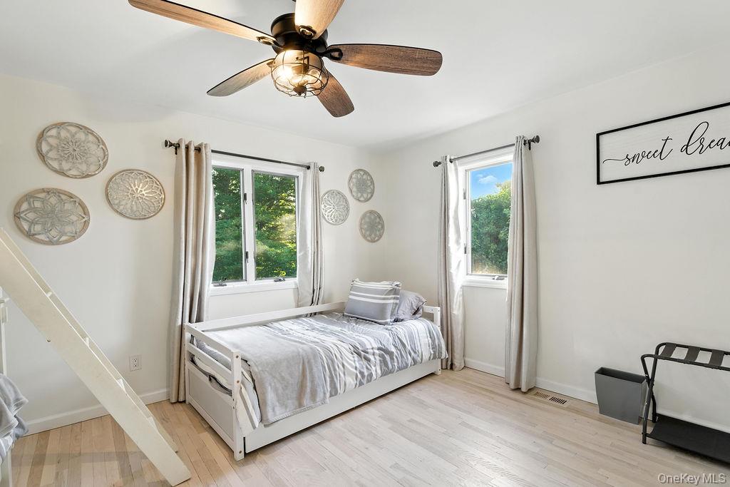 #11 photo, 100 Manor Lane, Riverhead , NY 11901