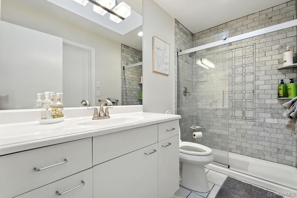 #12 photo, 100 Manor Lane, Riverhead , NY 11901