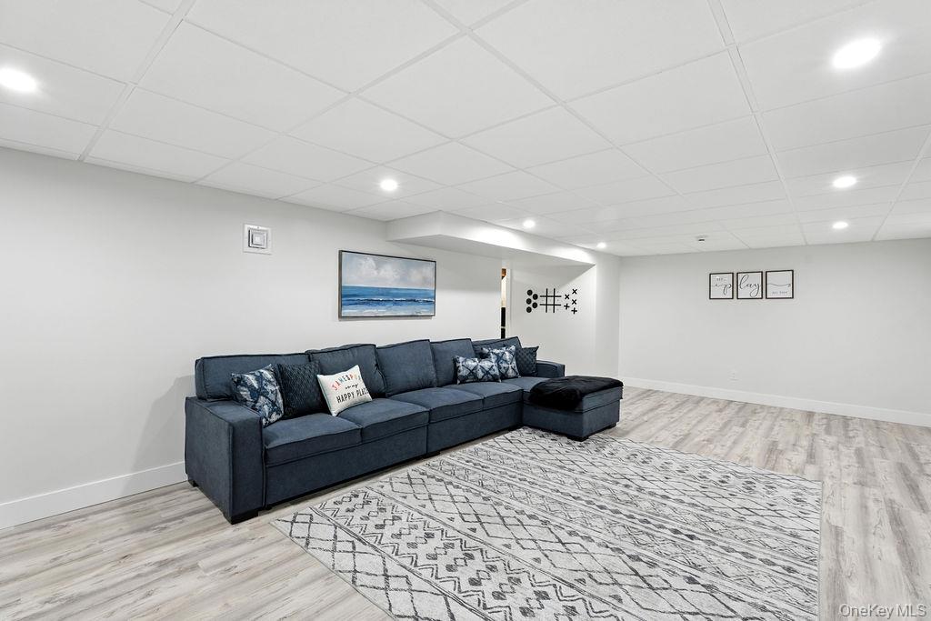 #15 photo, 100 Manor Lane, Riverhead , NY 11901