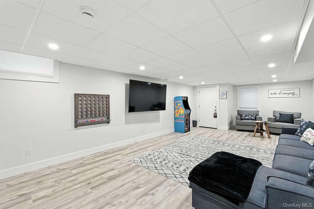 #17 photo, 100 Manor Lane, Riverhead , NY 11901