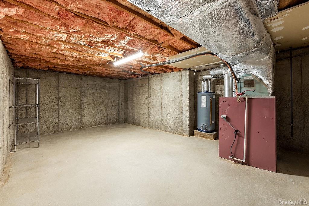 #18 photo, 100 Manor Lane, Riverhead , NY 11901